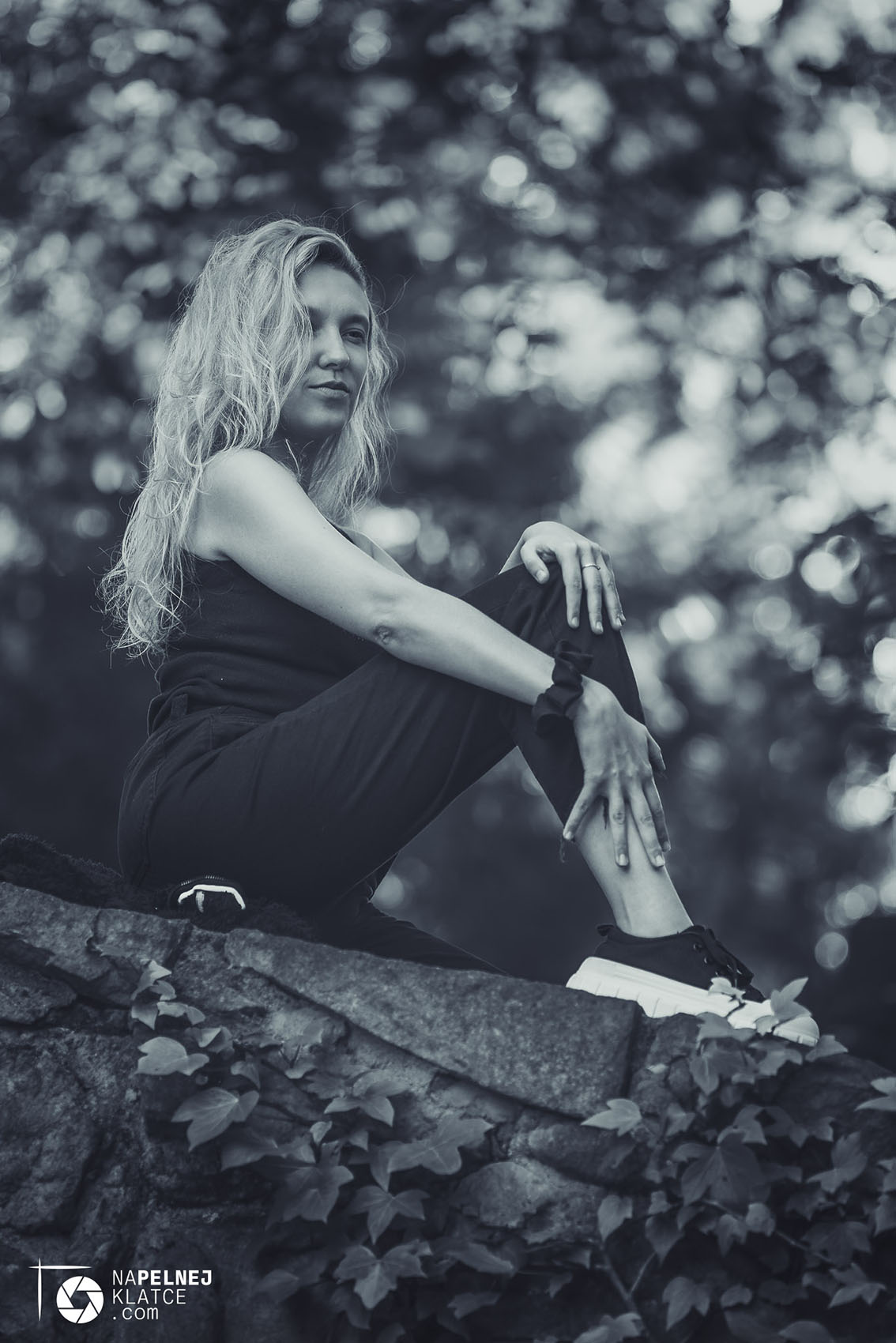 portret czarno - biały