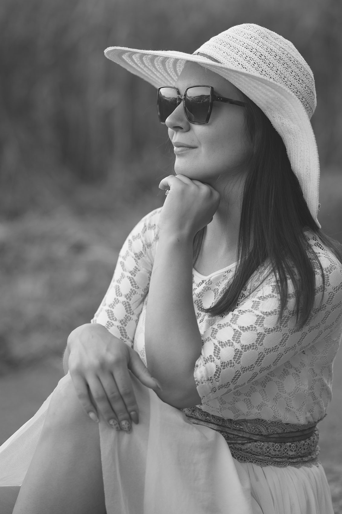 Sesja w zbożu monochrom